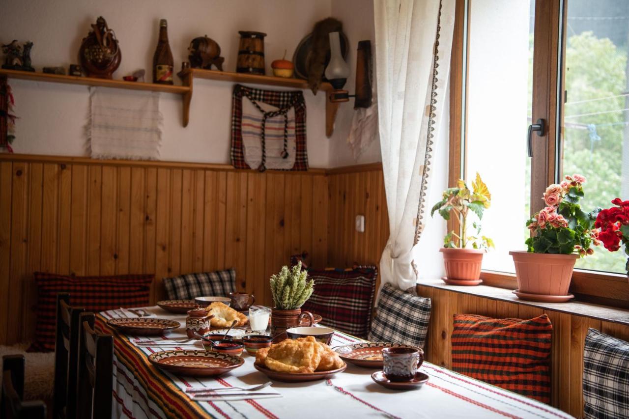 Guest House Rossy Trigrad Εξωτερικό φωτογραφία